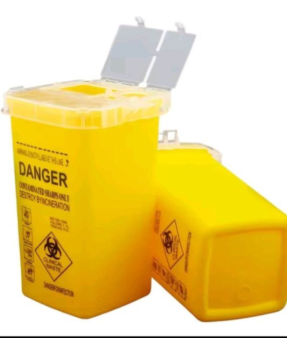 Recipiente para material descartável